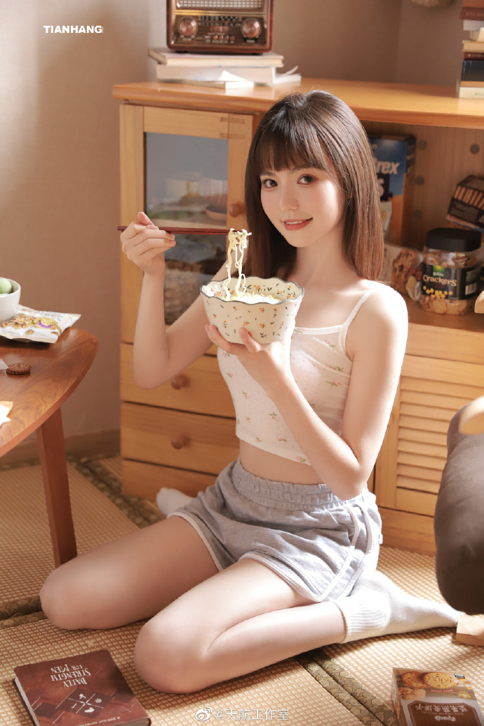 春江水暖 封面