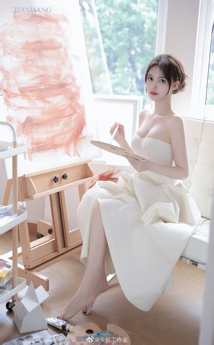 奇异博士2 封面